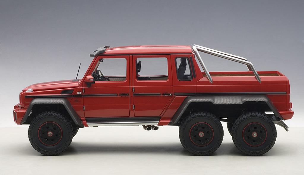 AUTOart 1/18 Scale Mercedes-Benz G63 AMG 6X6 (Red)