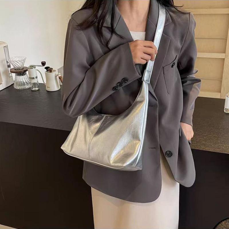 

zZZ 2024 Женская повседневная сумка-тоут большой вместимости: Мягкая, универсальная сумка кроссбоди и на плечо серебряный