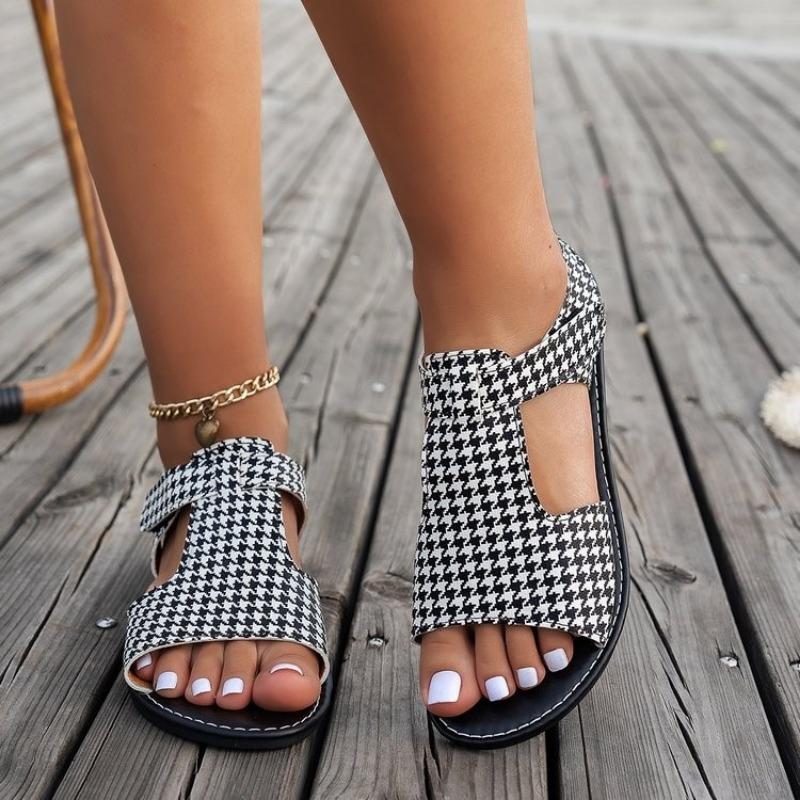 New open-toed large-size thousand bird grid women's sandals hollow word with women's flat-bottomed cool slippers