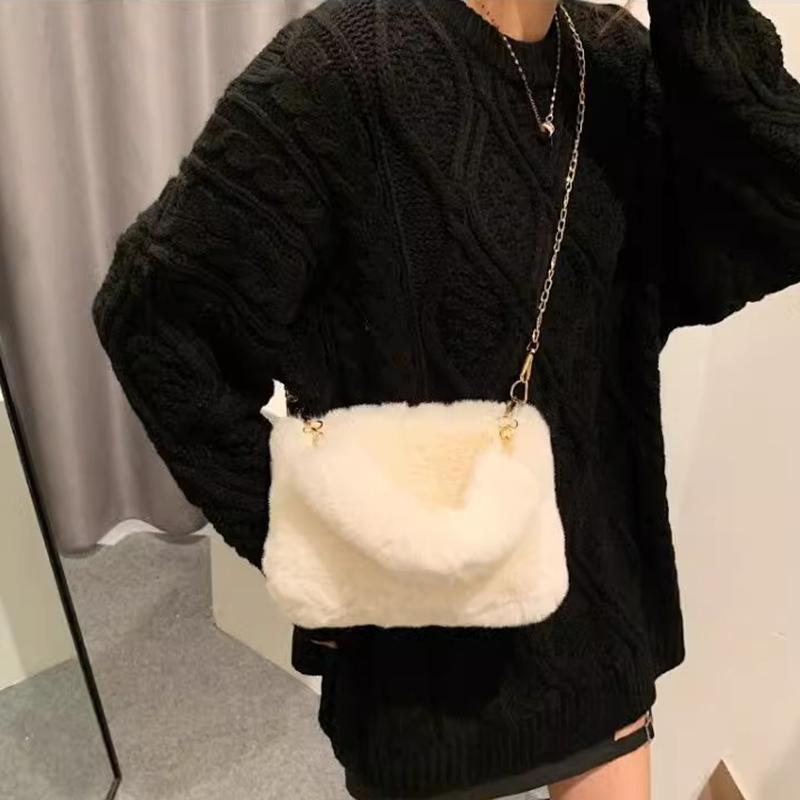 Plyšová taška tote z umelej kožušiny pre ženy Zimná taška cez rameno Ležérne nadýchané crossbody tašky Módna retiazková kabelka Dievčenská mäkká peňaženka