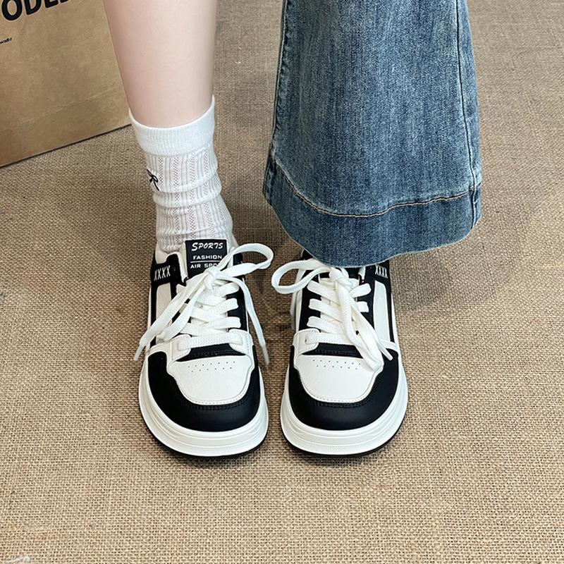 Retro hollow board shoes women's 2025 summer fashion versatile lightweight fashion casual shoes campus style flat-soled sports shoes