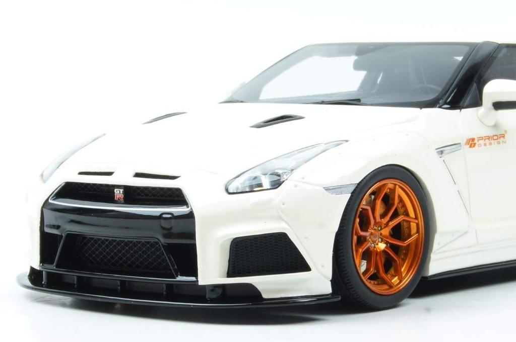 GT Spirit Prior Design PD750WB R35 White Finished Product 1/18 GT-R