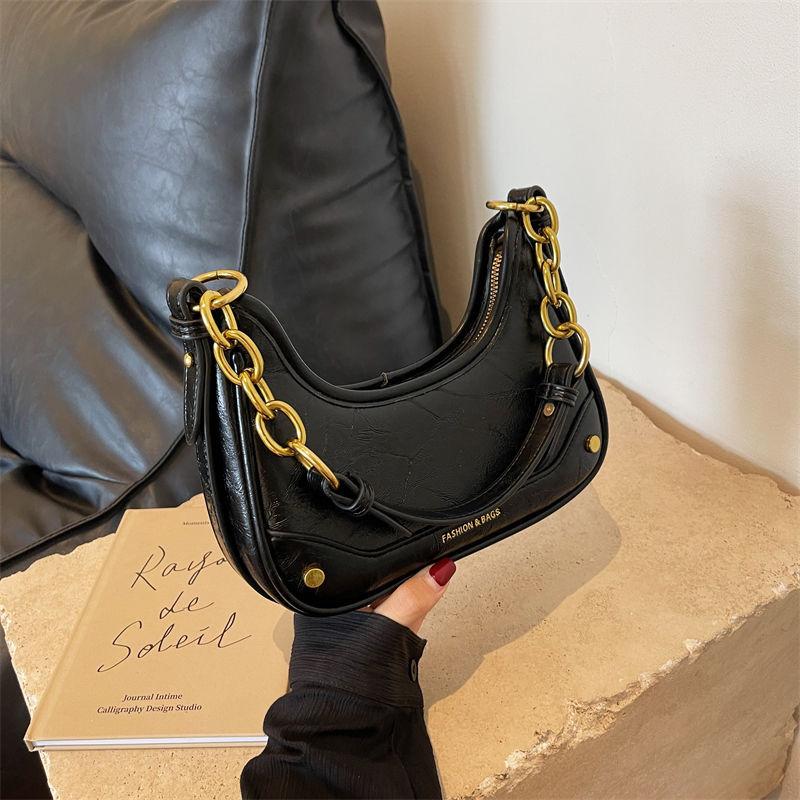 Popular red small bag women's spring and summer new versatile chain shoulder armpit bag wedding bride messenger bag