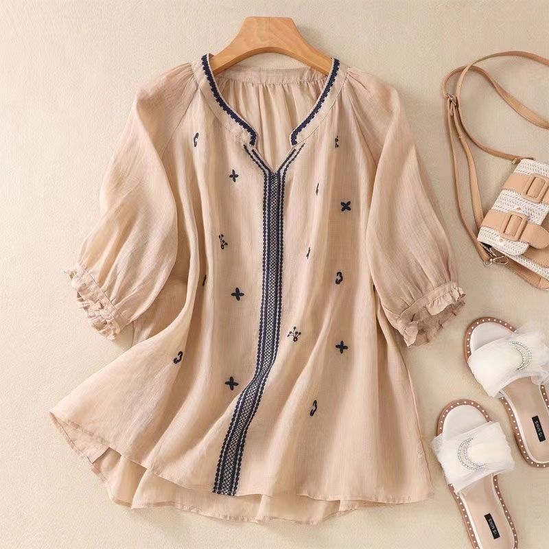 New Embroidered Retro Medium-sleeved Shirt Loose Temperament Casual Top