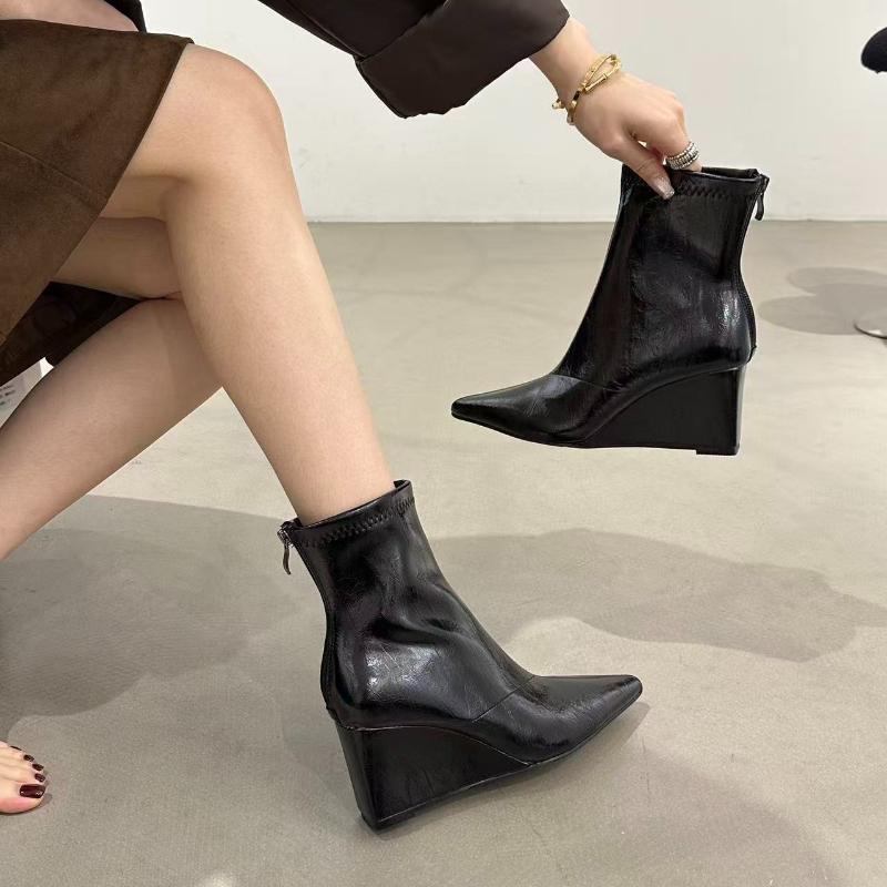 Autumn Winter Vintage Weges Heel Women Ankle Boots Fashion Pointed Toe Shoes Female Party Stripper Short Booties  De Muje