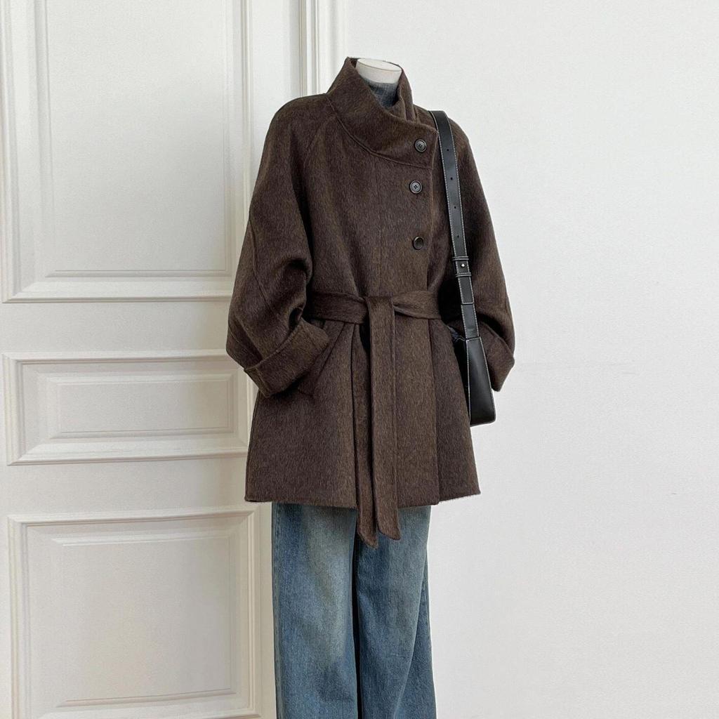 Trendy Women's Wool Coat 2025: Petite Hepburn Style Autumn/Winter Jacket