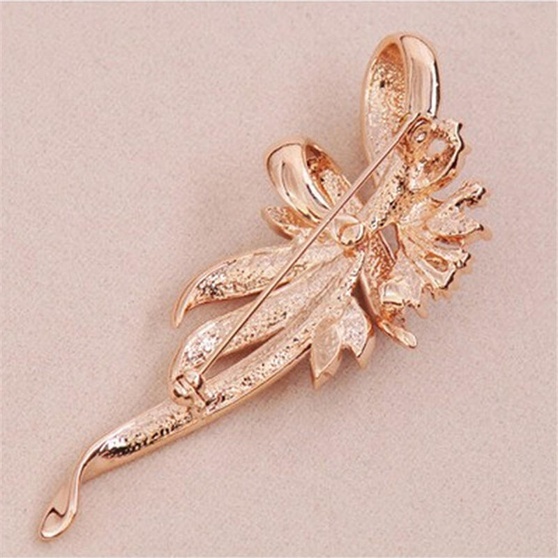 New Shining Crystal Brooches Lovely For Female Retro Fashion Women Jewelry Gift