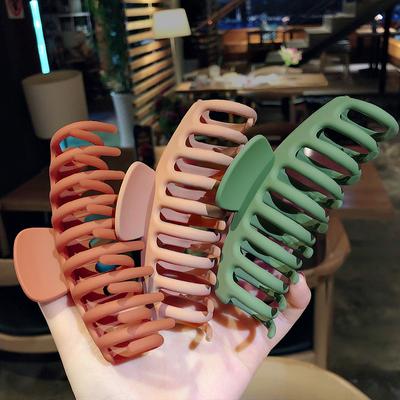 Korean Solid Big Hair Claws Elegant Frosted Acrylic Hair Clips Hairpins Barrette Headwear for Women Girls Hair Accessories