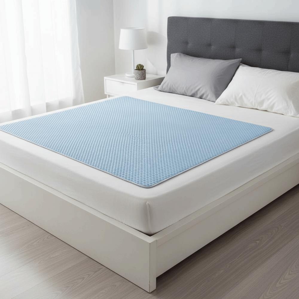 Hautfreundliche Eis-Seide Bettmatte Atmungsaktive Kühlende Matratzenauflage Sommer Kühlende Matratze Schlafzimmer