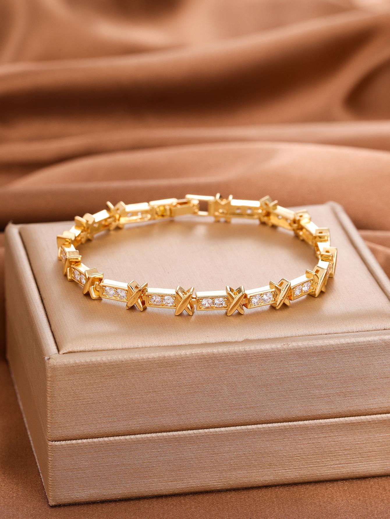 Корейская версия нишевый дизайн легкая роскошь цирконовый браслет женский ins холодный стиль персонализированный модный высококачественный универсальный подарок для девушки