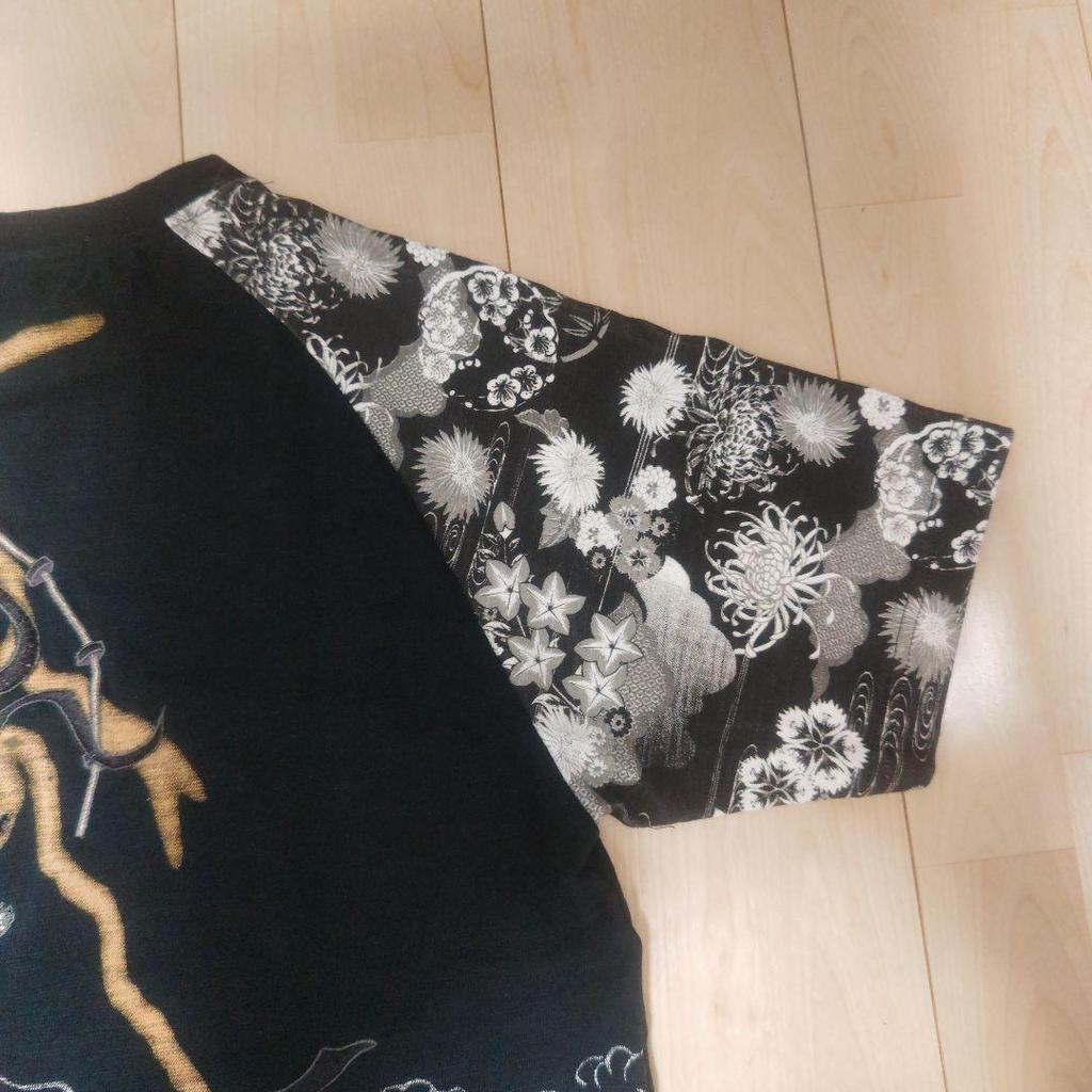 Used New Karakuri Tamashii Japanese Pattern Raijin Fujin Embroidery Raglan 3-Pocket T-Shirt Black