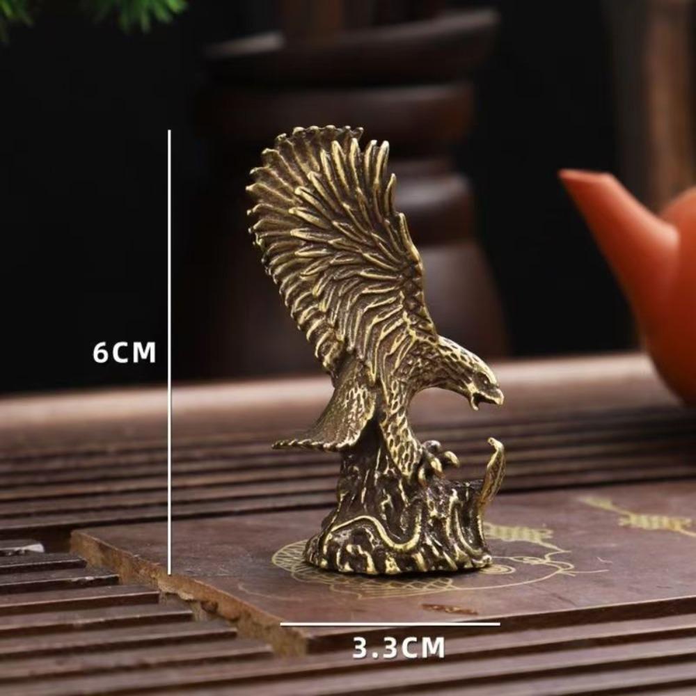Brass Eagle Statue Vintage Simulated Animal Statue Home Office Desk Decor Ornament Antique Handicrafts Gift Animal Decoration