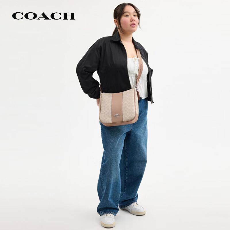 COACH ELLIE Medium Shoulder Bag