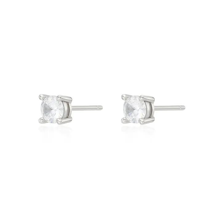 [White Gold] D Cubic Earrings (5mm)
