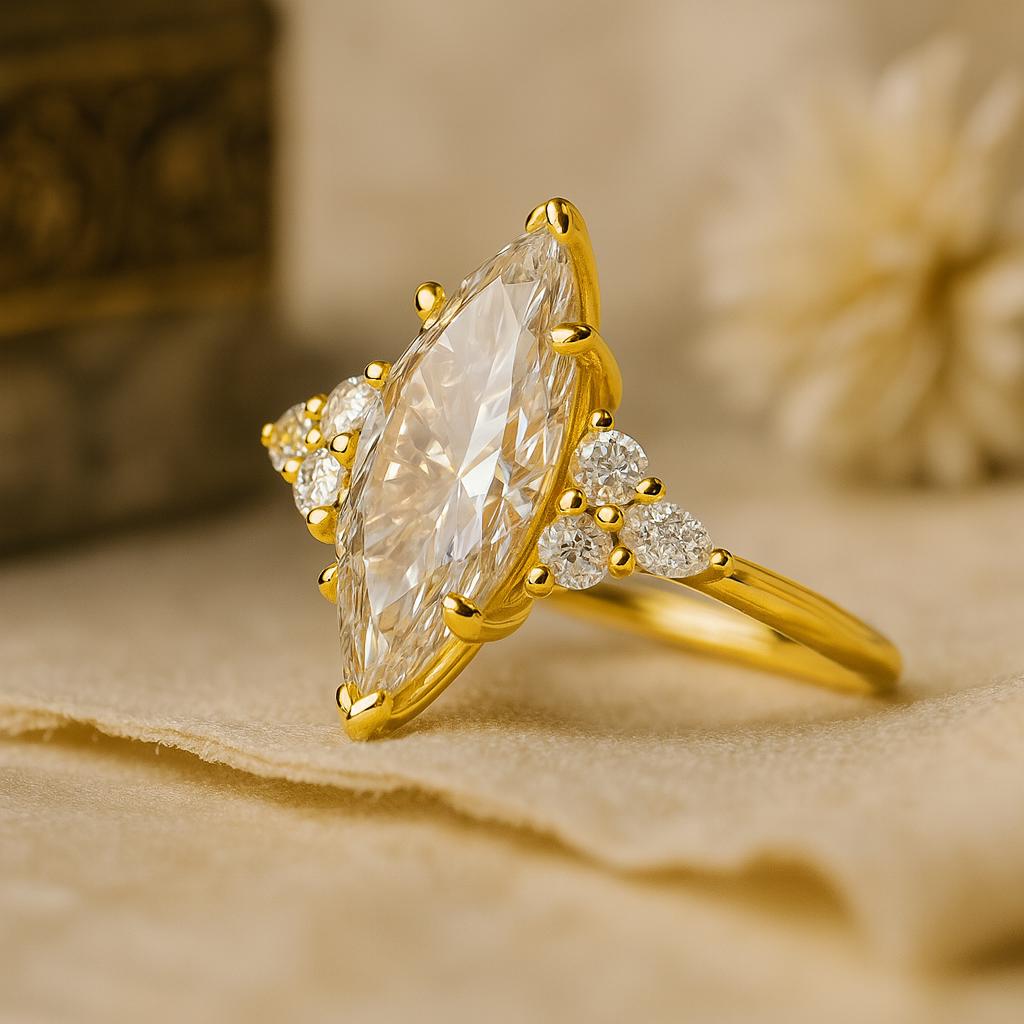Bague de Fiançailles Taille Marquise, Bijou en Argent Plaqué Or Jaune, Bague d'Anniversaire & Nuptiale pour Femme