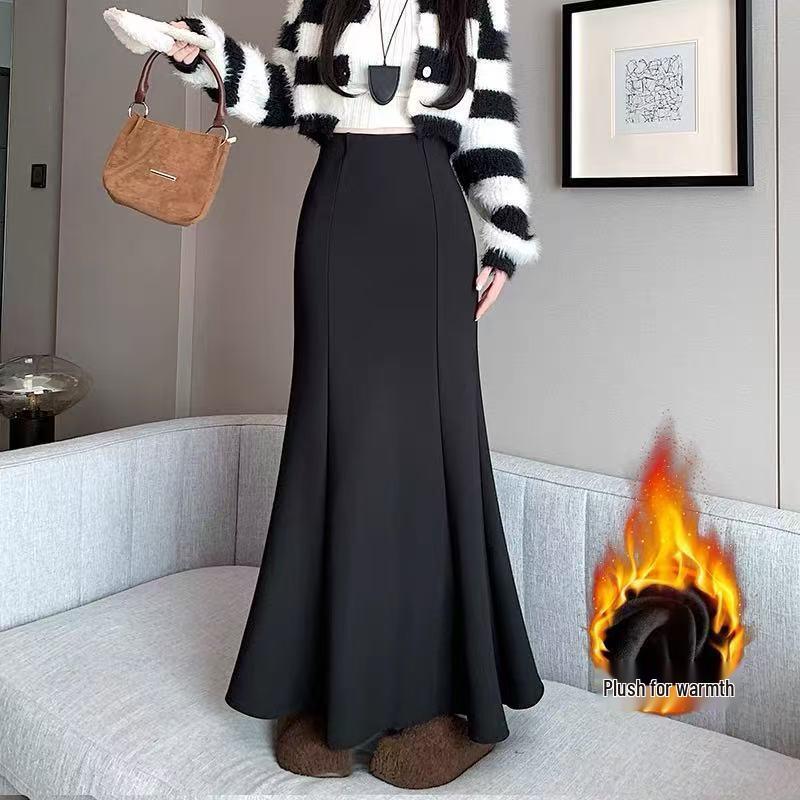 2025 Velvet Black High-Waist Fishtail Skirt - Slimming, Mid-Length, Autumn/Winter XL (115-125 kg recommendation)