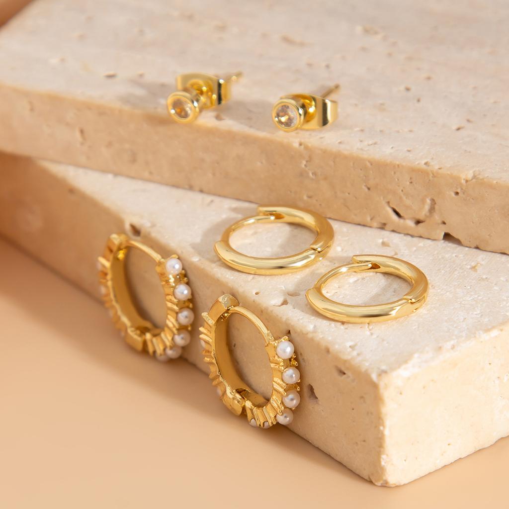 Simple temperament water drop pendant ear buckle set, simple commuting retro micro-inlaid imitation pearl earrings