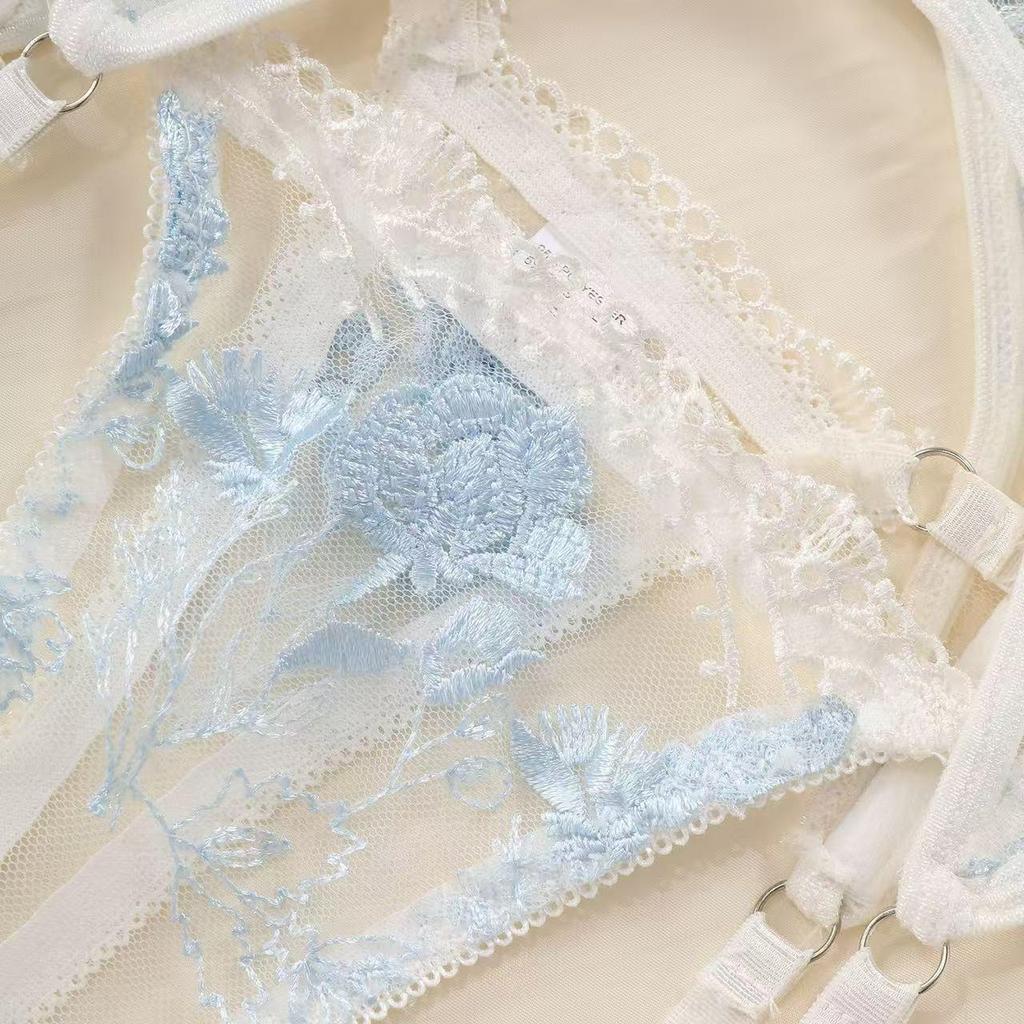 Women's Sexy Floral Embroidery Push-Up Lingerie Set