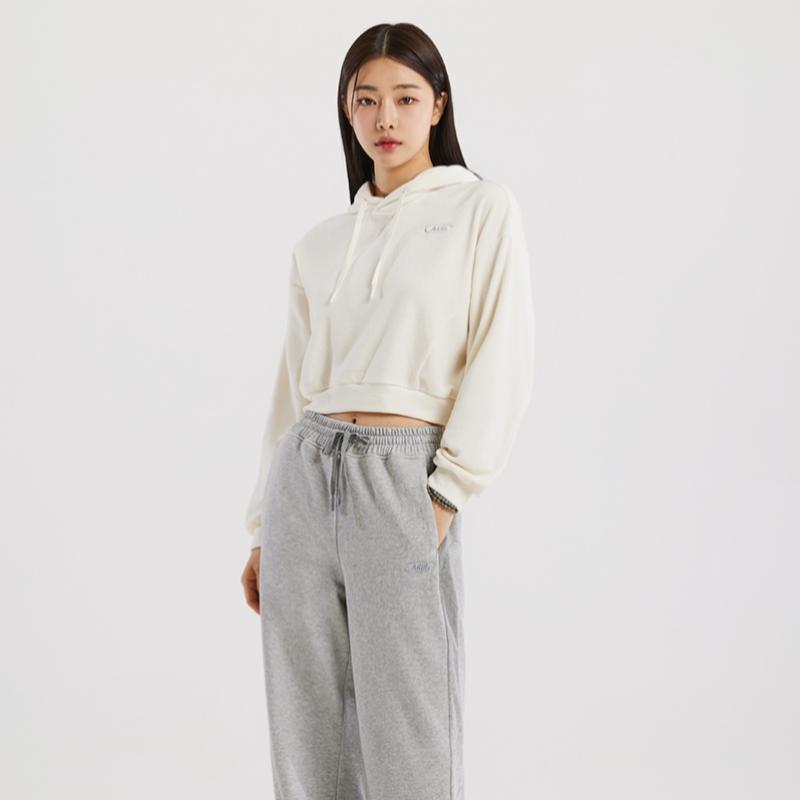 Akiii Classic Velour Semi Crop Hoodie T shirT Women  Akamfw20323000 