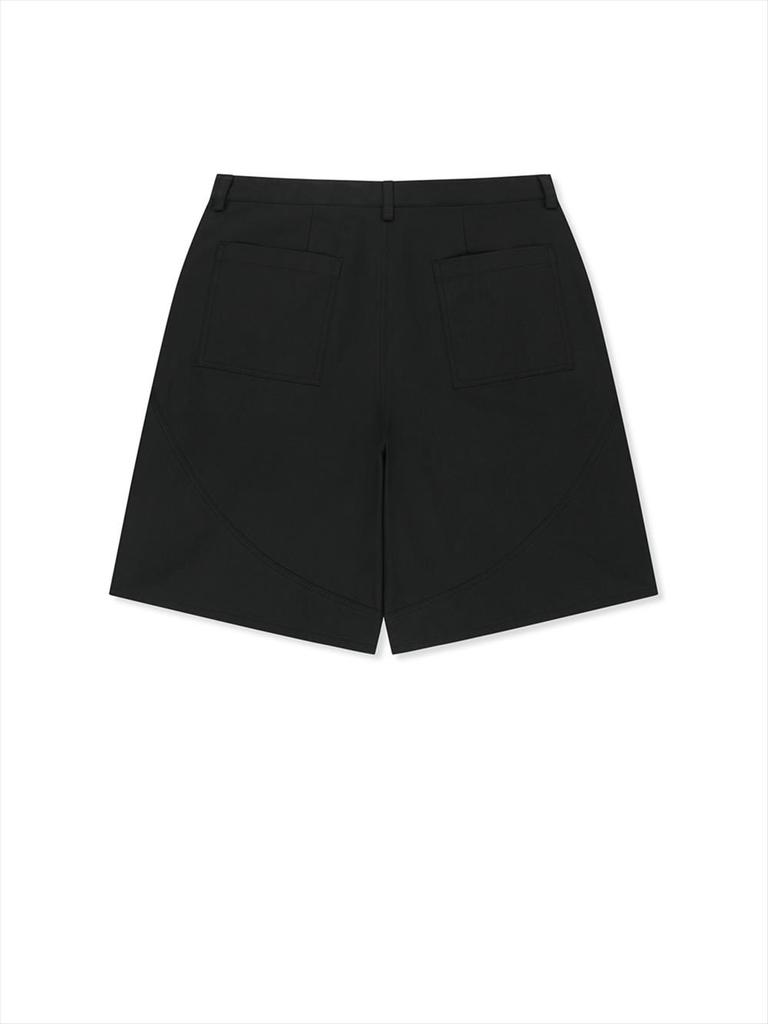 [Matinkim] Curved Seam Bermuda Pants for Men in Black