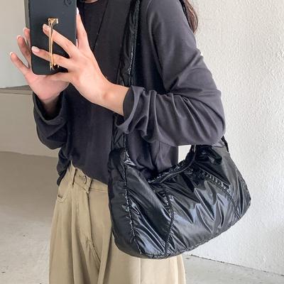 New Silver Bag Women's Fashion Student Messenger Bag Class Shoulder Bag Filled with Cotton Soft Cloud Bag