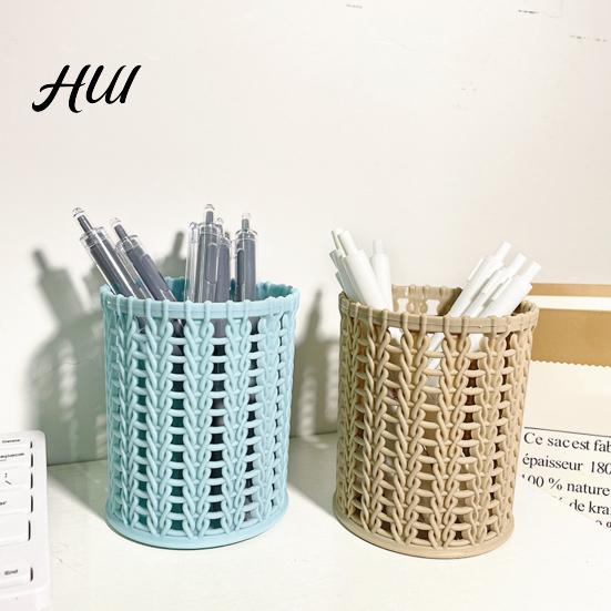 Ventilated Pen Holder Imitation Rattan Holder, Round Hollow Desk Organizer, Large Capacity Pencil Office Supplies Organizer Cup for Pens Pencils