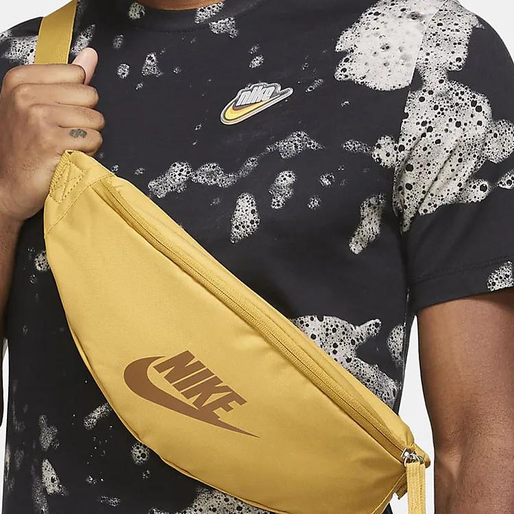 Nike Nylon One Shoulder Crossbody Fanny Pack Regular Unisex Wheat Gold Ale Brown (Unisex) Fanny Packs DB0490 725