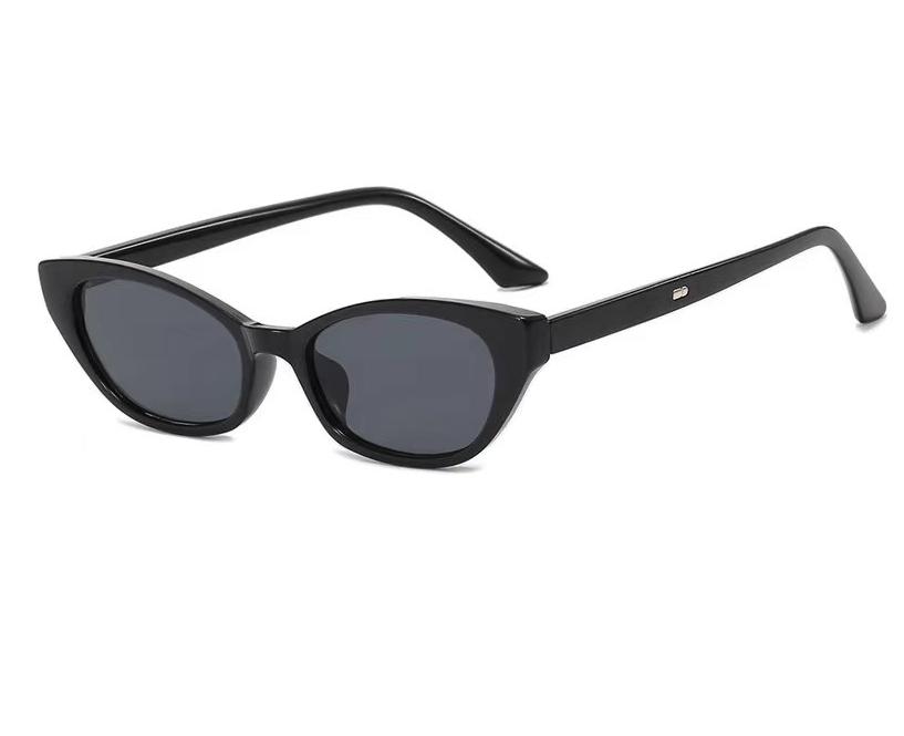 Vintage Retro Style Sunglasses For Women Cat Eye Shape Anti-Reflective Women Designer Sun Glasses