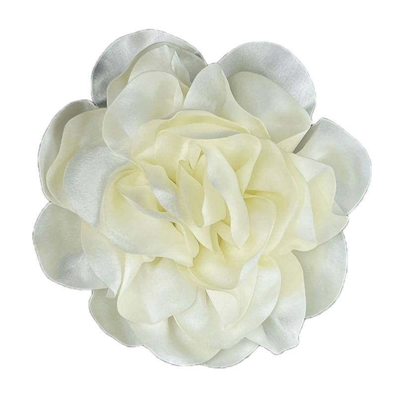 Brosche im französischen Stil Modische Blume Anstecknadel Handgefertigte Seidenblumen Geformte Anstecknadel Schmuckaccessoire für Frauen