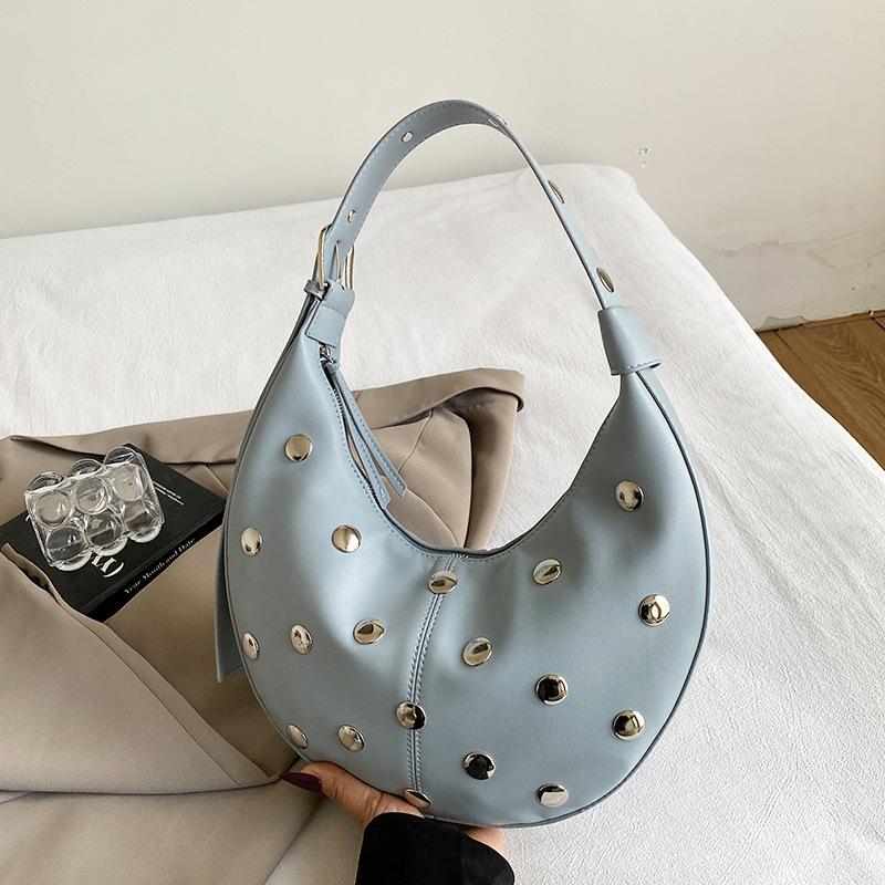New Retro Women Casual Simple Shoulder Bag Premium Rivet Underarm Bag Large Capacity Fashion Versatile Commute Crescent Bag