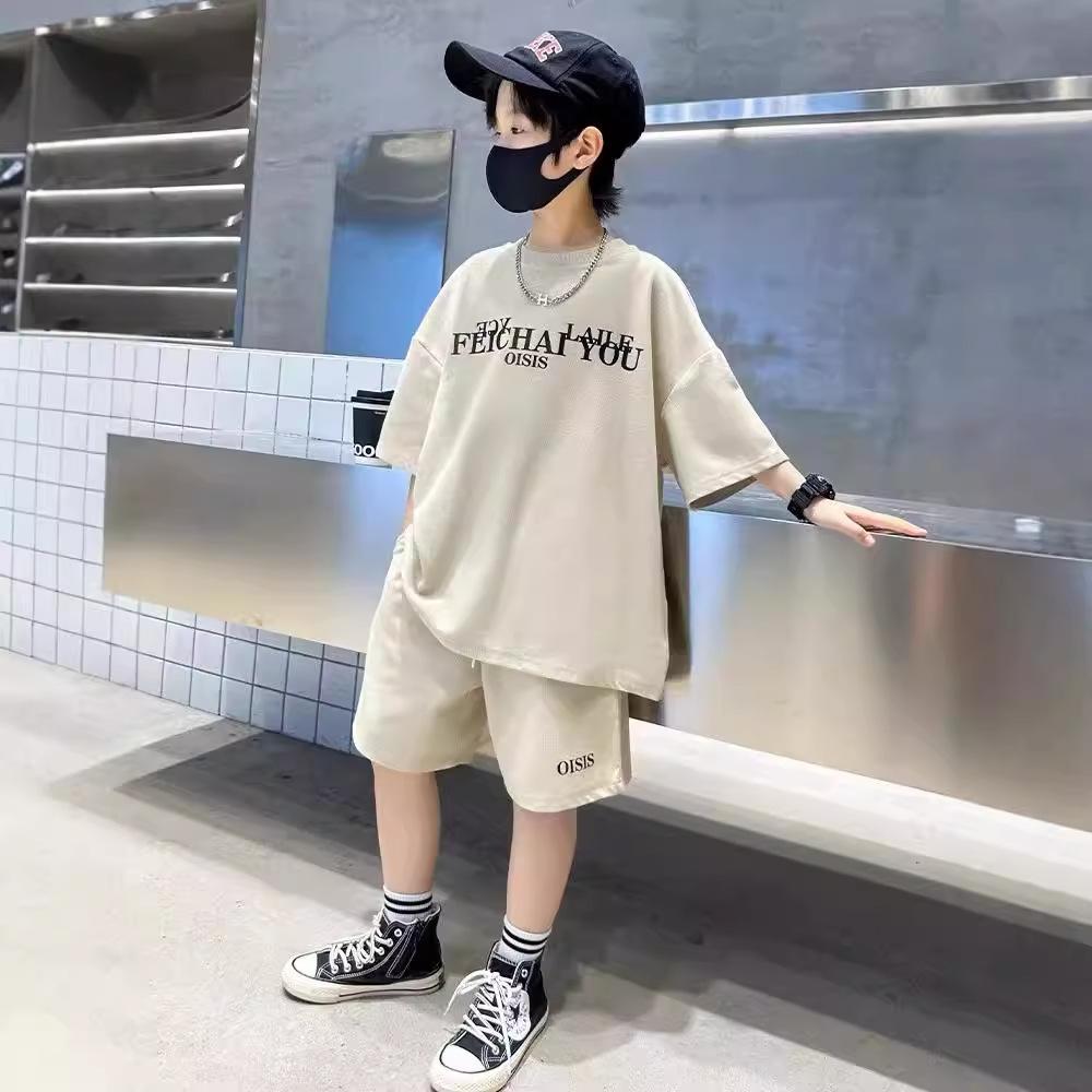 

Летний красивый комплект для мальчиков, детский комплект из двух предметов: футболка с короткими рукавами и шорты для детей среднего и большого возраста 120 хаки