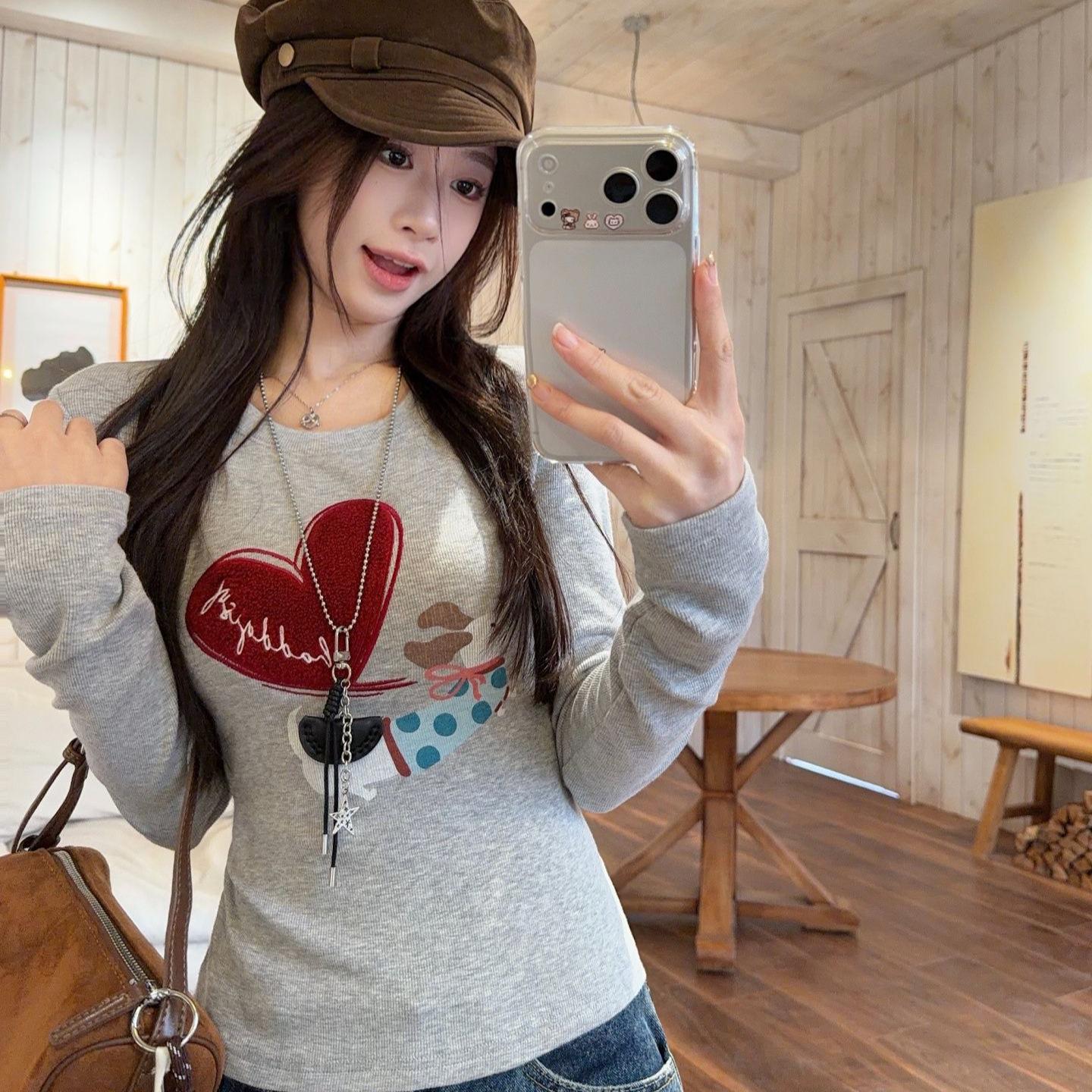 

Korean Heart-Print Flocked Long-Sleeve Grey T-Shirt for Women - Slim Fit, Round Neck L [Premium Quality] серый