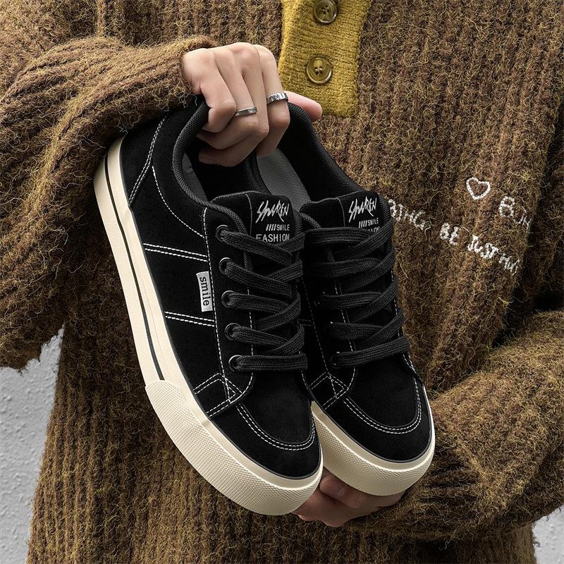 

Fashion Men Shoes 2025 New Spring Casual Sports Niche Design Fashion Trend Versatile Flat Thick Sole Wear-resistant Comfortable Sneakers 39 чёрный