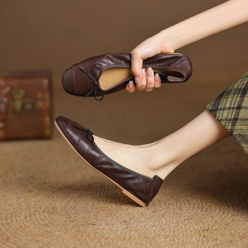 New Casual Single Shoes Women's Low-top Shallow Mouth Low-heel Large Size Four-season Flat-bottom Lazy Shoes Beef Tendon Soft Sole Comfortable and Sof