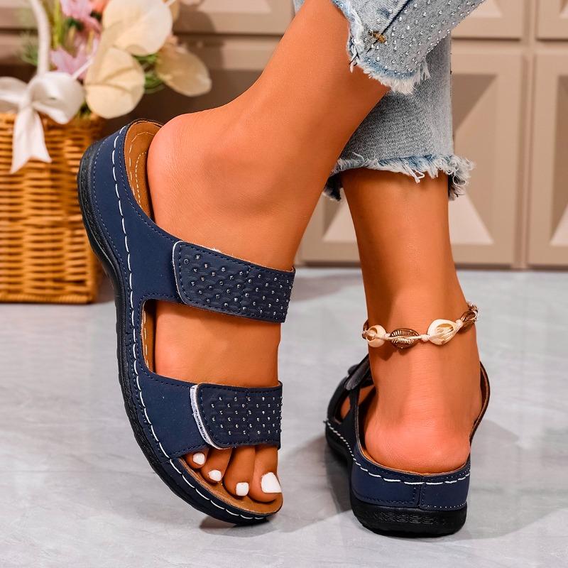 Plus Size Platform Sandals and Slippers Women's Casual Explosive Fashion Round Head Rivet Fish Mouth Flip-Flops