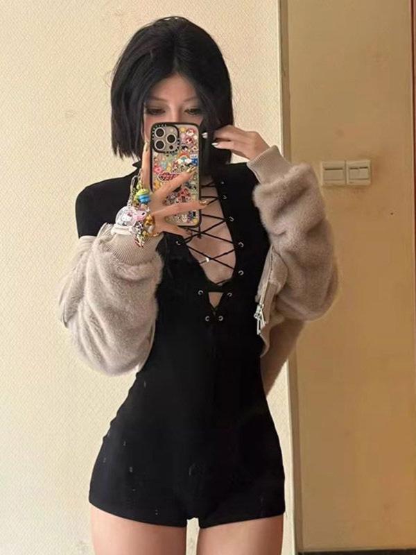 Women's Petite Black Long-Sleeve Bodysuit - Slimming & Sexy Autumn Wear
