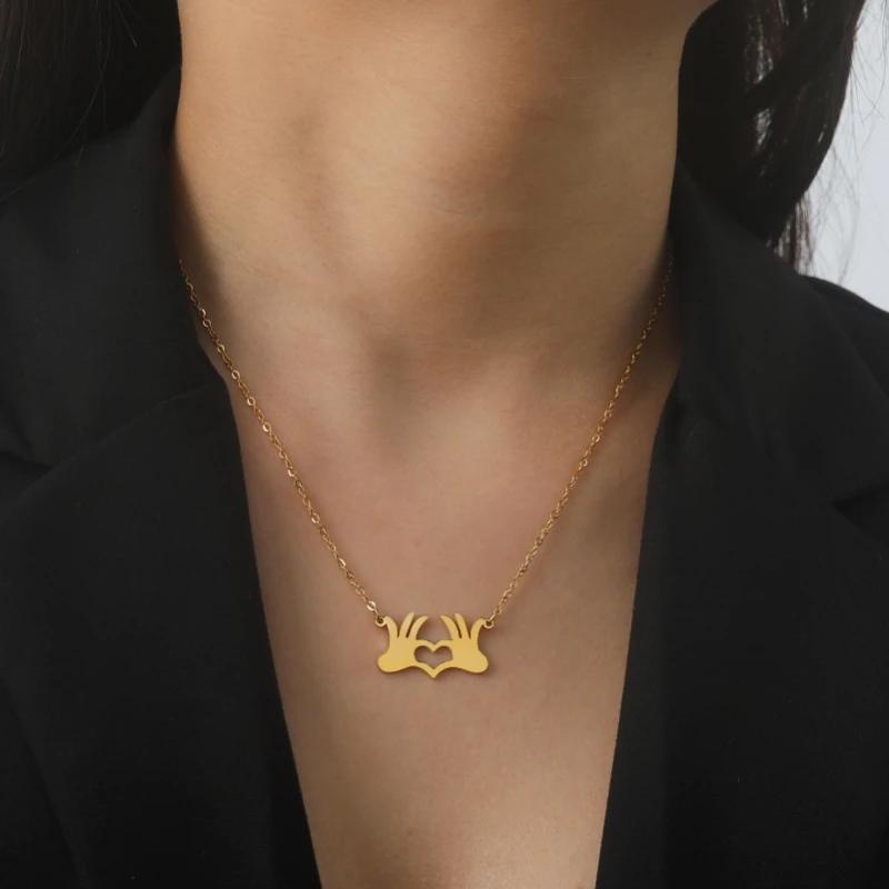 Palm Pendant Necklace Environmentally Friendly Electroplated Gold and Silver Heart Necklace Collar Pendant Jewelry Chain