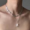 Retro Style White Crystal Bird Necklace - Elegant Women's Collarbone Chain Accessory