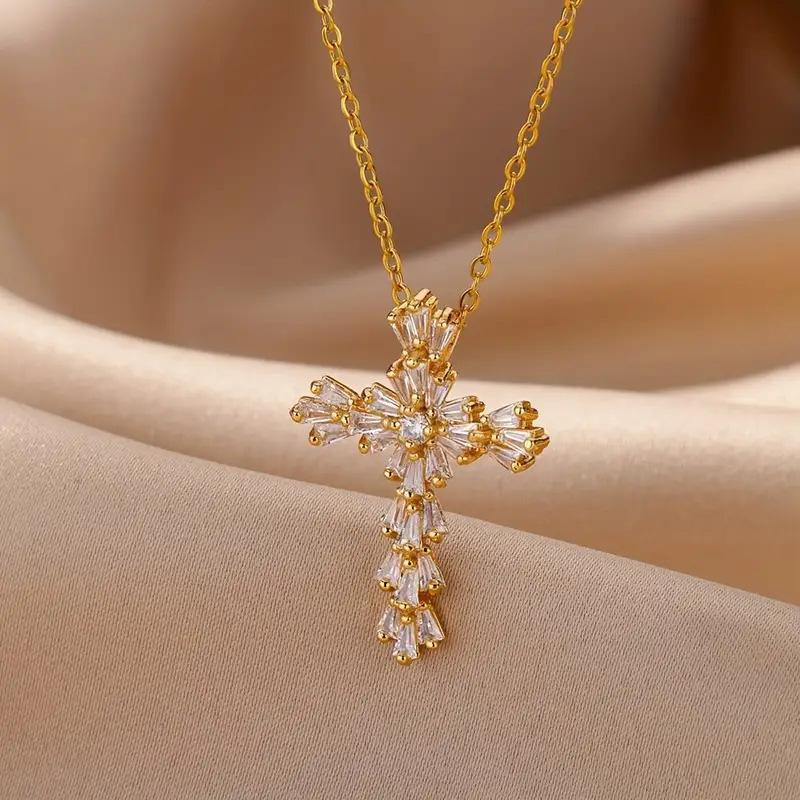Necklace for Women, Fashionable Copper Micro-paved Zircon Cross Pendant Necklace, Light Luxury Niche Design Necklace