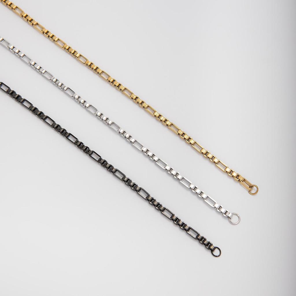Stylish Stainless Steel Square Chain Bracelet: Minimalist Light Luxury for Daily Wear