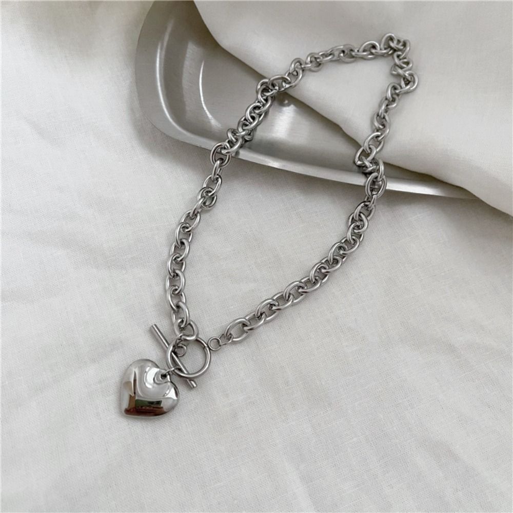 

Titanium Steel Ins Choker Silver Clavicle Chain Trendy Love Heart Necklace Women