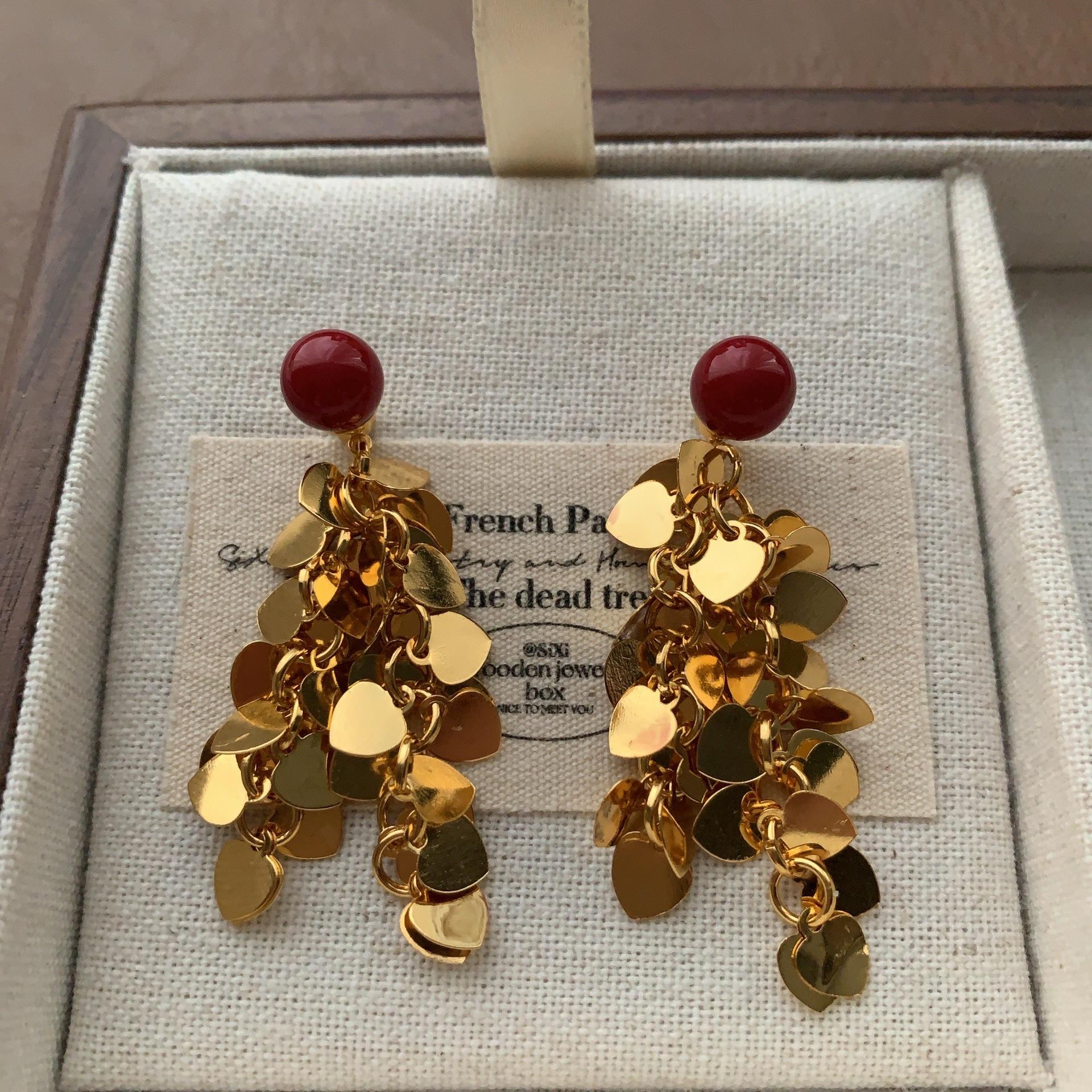 Серьги из красных бусин на нити, Серьги, С бахромой, Элегантные, Натуральные, Романтичные, Изысканные, Нишевая мода, Фестивальные, Серьги, создающие новую атмосферу.