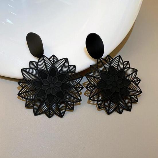 1 Pair Stud Earrings Exaggerated Temperament Slim Gothic Dainty Nonallergic Retro Hollow Flower Drop