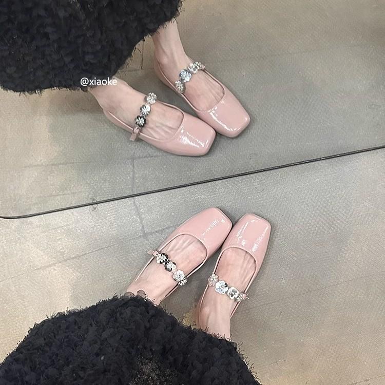 Französische Nische quadratischer Kopf Pailletten Schnalle Mary Jane Schuhe Mädchen 2025 neu silber Feenstil mit Rock Ballerinas