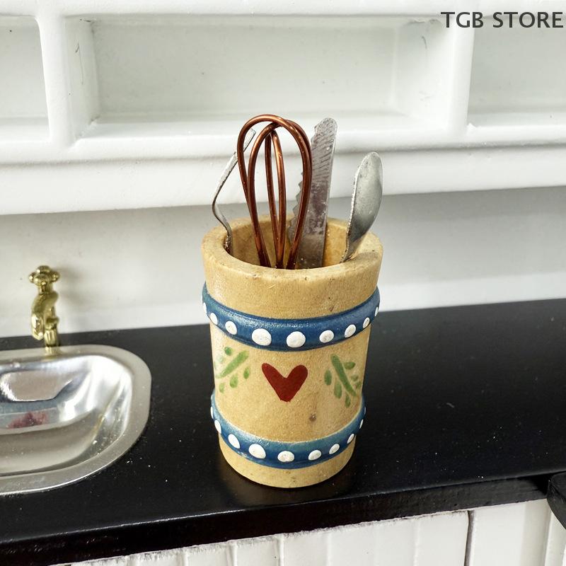 1Set Dollhouse Kitchen Wood Utensils Egg Beater Tool 1:12 Miniature Furniture Model Decor Toy Doll House Accessories