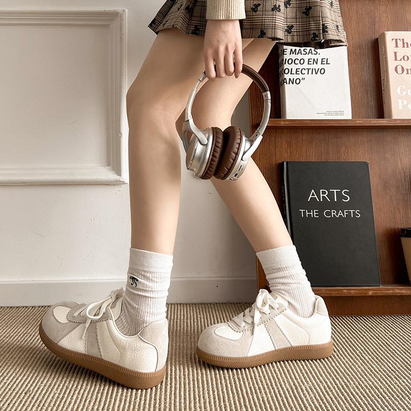 Cute big head German training shoes women's spring and summer new cute retro round head little white shoes flat leather casual board shoes