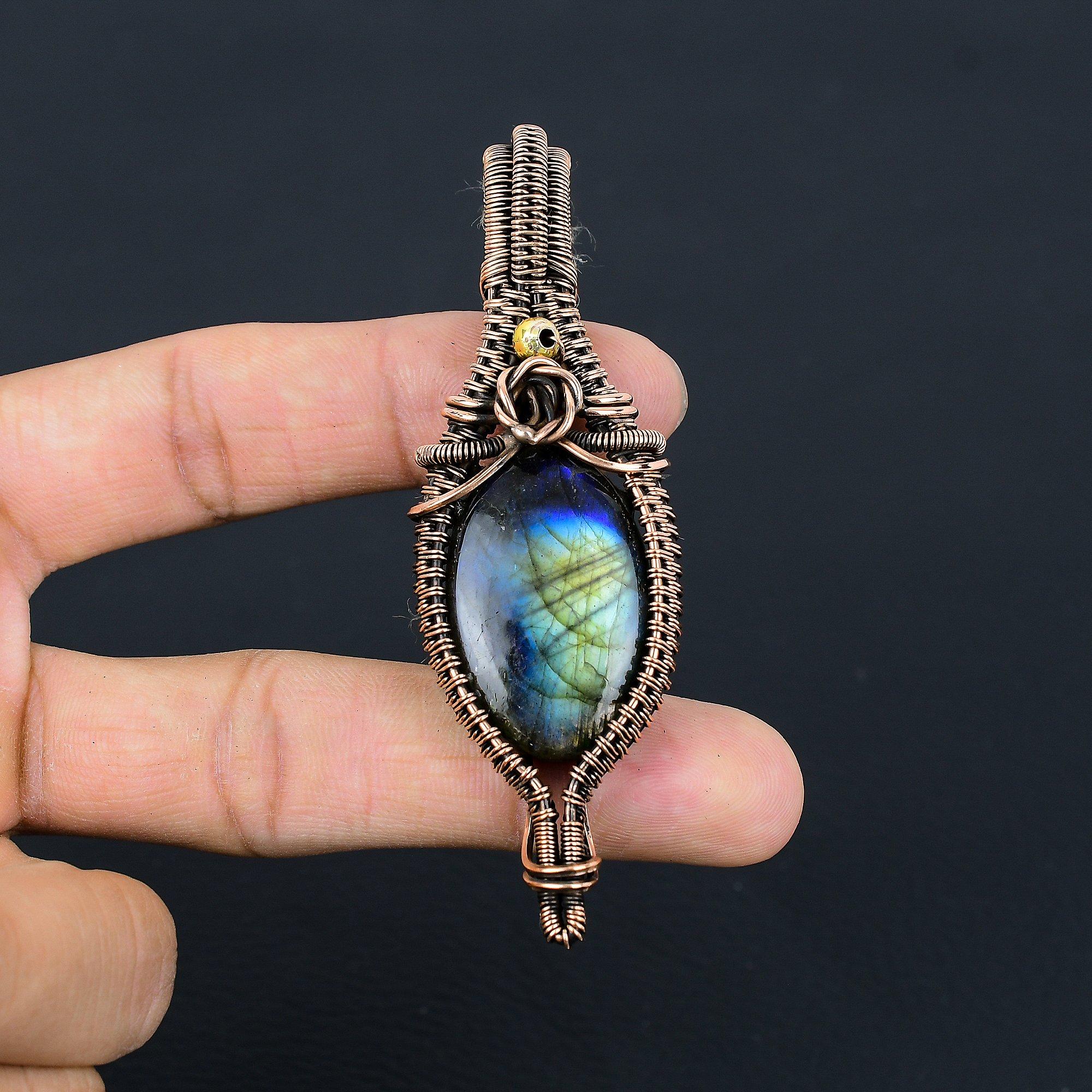 

Подвеска из лабрадорита, Подвеска ручной работы, обернутая медной проволокой 999 пробы, Антикварное украшение, Для подарка, Серебряное украшение 2.55 Inches