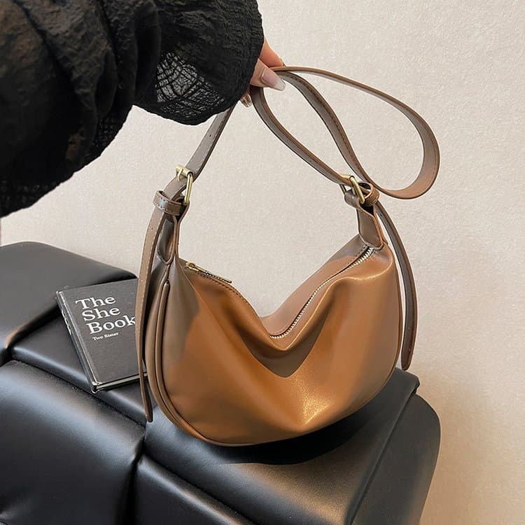 Soft Leather Pleated Crescent Armpit Bag Women's Shoulder Messenger Bag