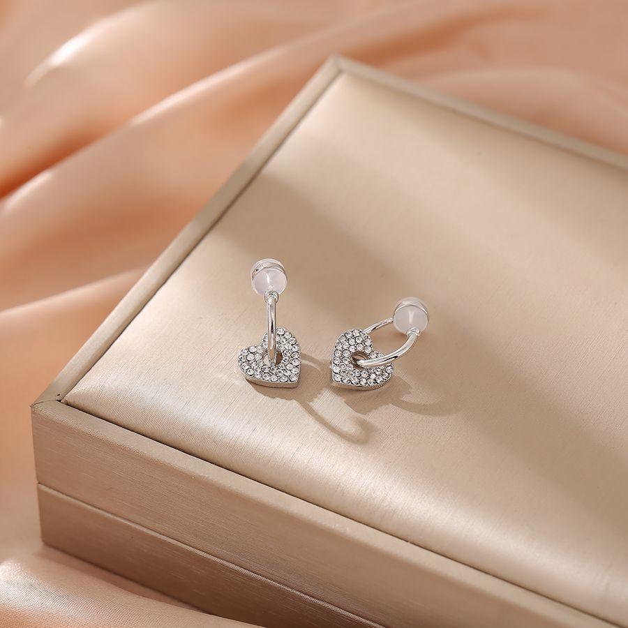 

Без пирсинга, клипсы для ушей, серьги с сердцем и стразами, женские серьги, новинка 2024 года