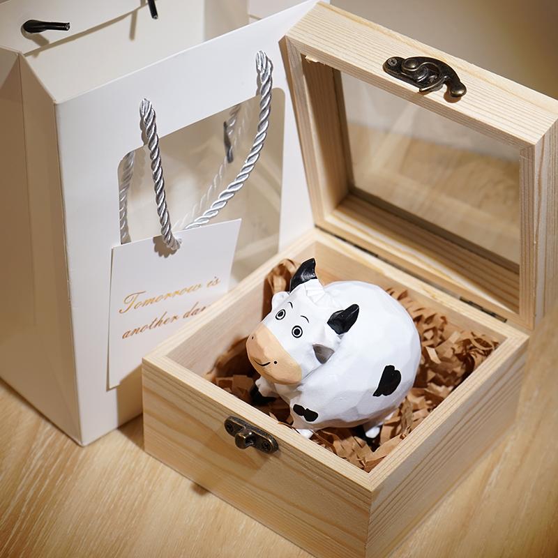 Chubby Giraffe Handmade Wooden Figurine Cute Cartoon Desk Decor for Bookshelf